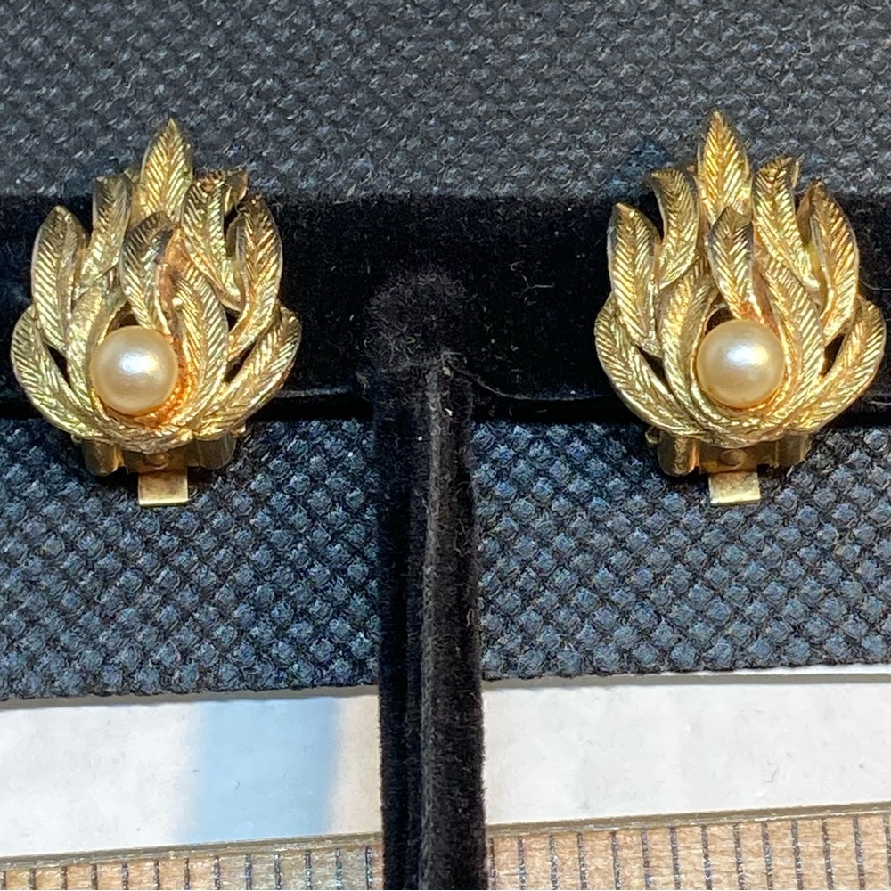 Vintage Roma Gold Tone Clip-On Earrings with Pearl Accent